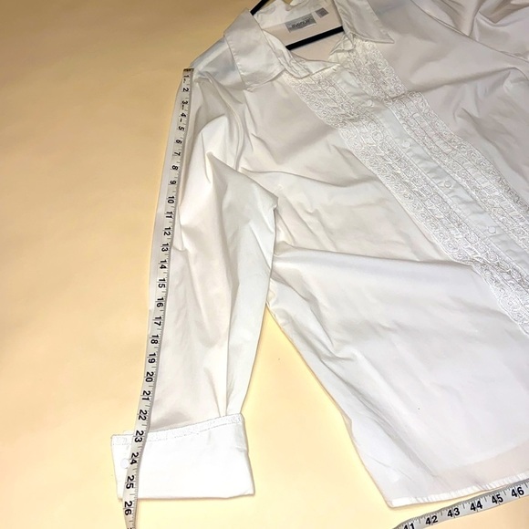 Avenue white long sleeve button front blouse lace accent plus size 26/28 - Picture 14 of 14